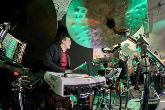 Daniel Schwenger (Percussions, Musical Director)