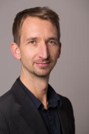 Thorsten Meinhardt (Bass)